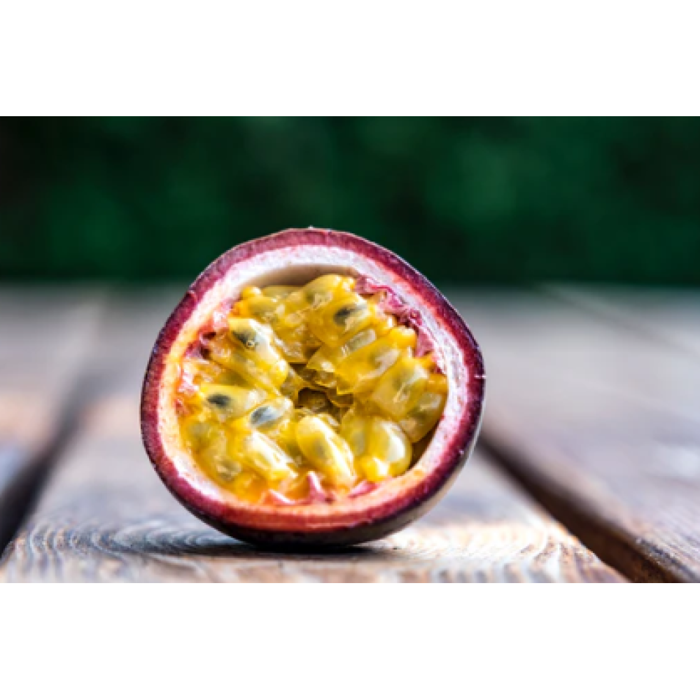 CARELIKA Exotic Body Butter - Barojošs ķermeņa sviests ar ādu mīkstinošām īpašībam, 250ml